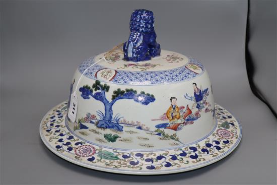 A large Chinese famille rose cover, diameter 41cm